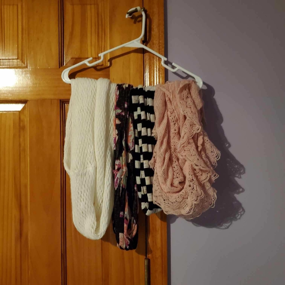 4 Scarfs Bundle Pack